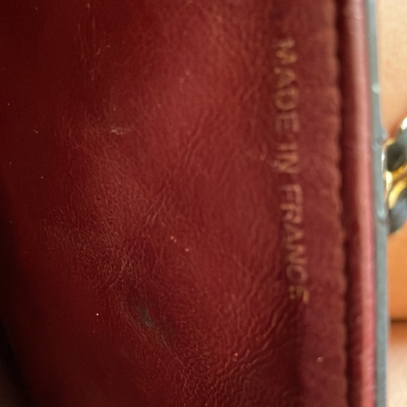 Chanel vintage black small single flap crossbody bag with gold hardware - Picture 12 of 13